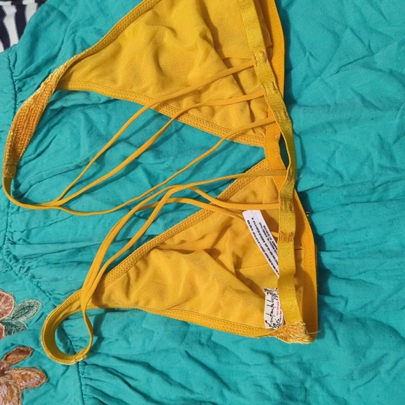 DONATED EACH FP/NASTY GAL/UO/BILLABONG LOT - Picture 3 of 16